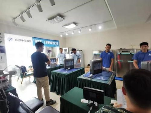 沁园“净加”比武首秀，助推生活品质回归居民日常生活服务